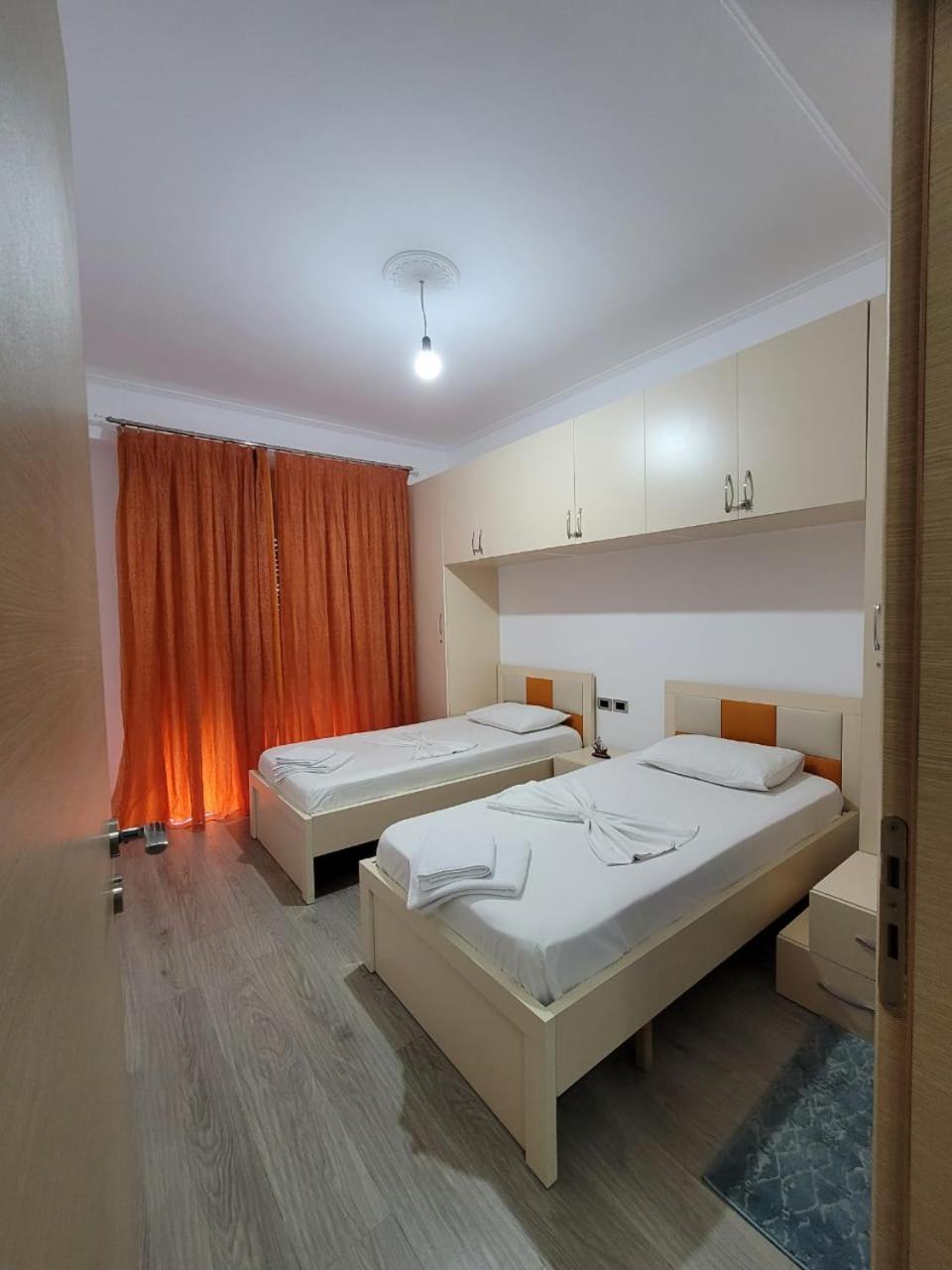 Luxury Room'S By Lika Саранда Екстер'єр фото