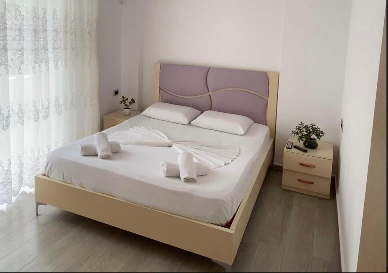 Luxury Room'S By Lika Саранда Екстер'єр фото